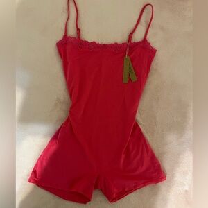 NWT Skims fits everybody lace onesie limited edition neon rose size XL fits M-XL